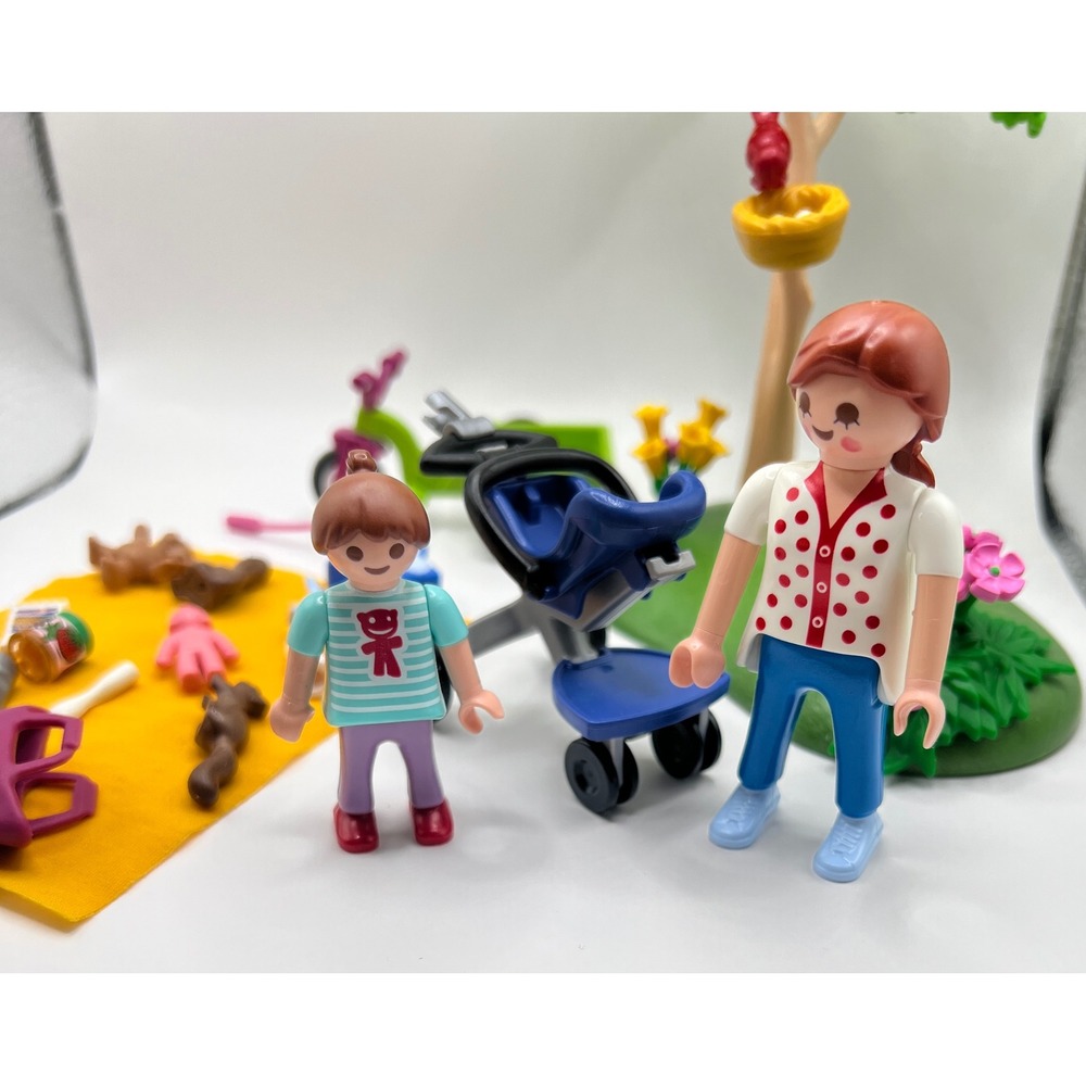 Playmobil 9103 Park Picnic Carry Case Set Excellent Mother Daughter Stroller